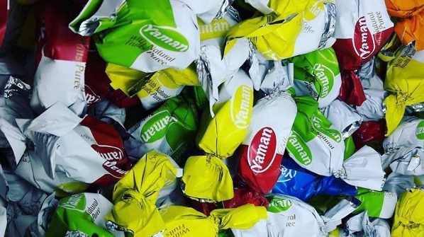 فروش شکلات شب عید