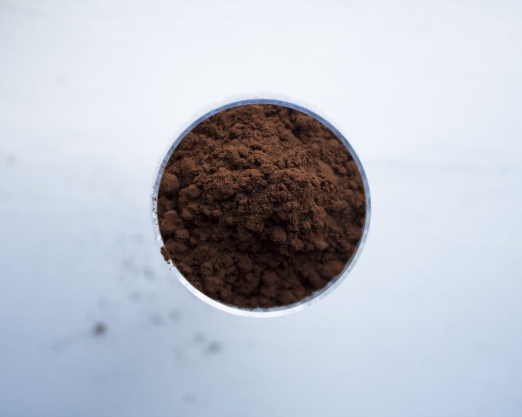 پودر کاکائو تیره رنگ